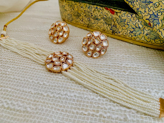 AAMEYA POLKI PEARL CHOKER SET