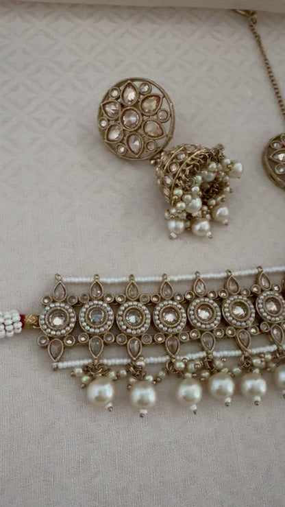 INAYA IVORY PEARL CHOKER SET